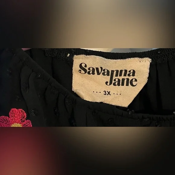 Savanna Jane Black/Multi-color Floral Embroidered Top 3/4 Sleeve Size 3X - Picture 4 of 5